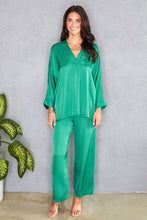 Load image into Gallery viewer, 19.1608 SATIN OVERSIZED BLOUSE
