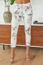 Load image into Gallery viewer, 20917 FLORAL JOGGERS
