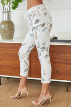 Load image into Gallery viewer, 20917 FLORAL JOGGERS
