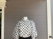 Load image into Gallery viewer, 10467 WHITE PUFF
