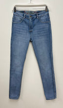 Load image into Gallery viewer, H706 REVERSIBLE DENIM
