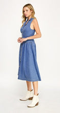 Load image into Gallery viewer, COLLARED NECKLINE BUTTONDOWN DENIM MIDI DRESS
