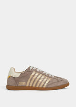 Load image into Gallery viewer, Stevie Sneaker
