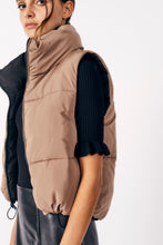 Load image into Gallery viewer, KANSAS REVERSIBLE VEST
