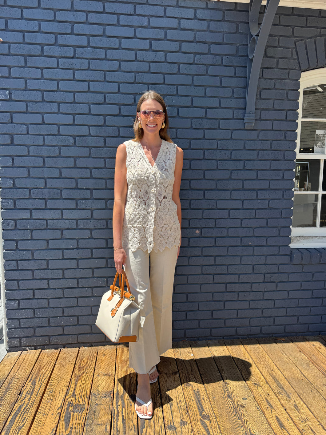 1127 CROCHET BUTTON VEST