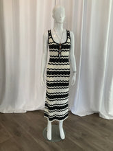 Load image into Gallery viewer, HD0289 Knit Wood Trim Crochet Midi Dress
