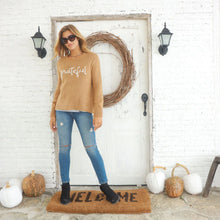 Load image into Gallery viewer, K51Y2W949 GRATEFUL SWEATER
