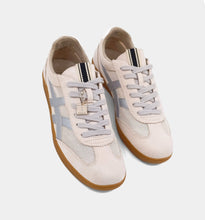 Load image into Gallery viewer, SASHA SNEAKER
