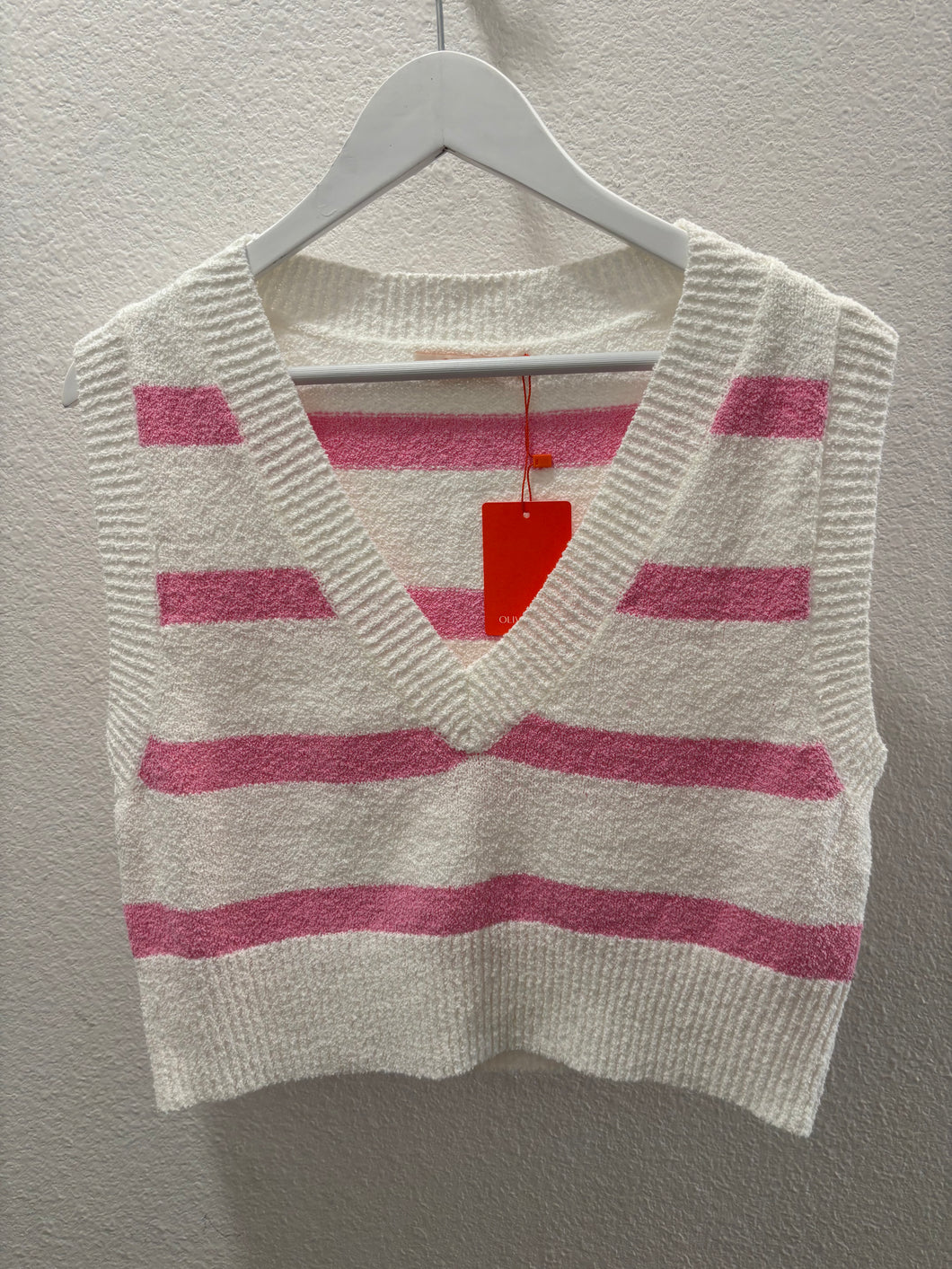 GENEVA SWEATER VEST