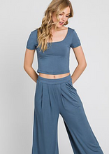 Load image into Gallery viewer, T30795 SQUARE NECK CROP TOP
