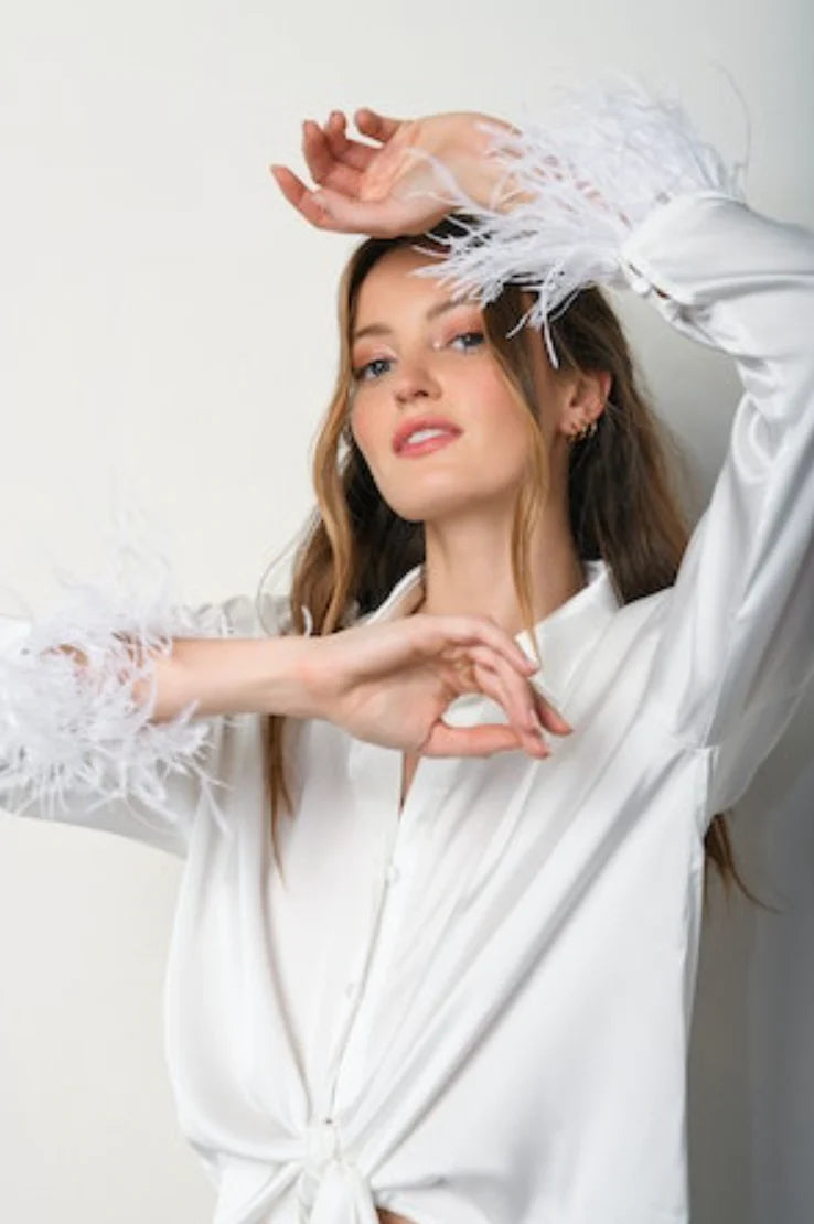 2476 PERRI FEATHER TOP WHITE